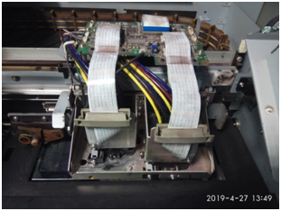 Замена печатной головы на принтере Roland XF640