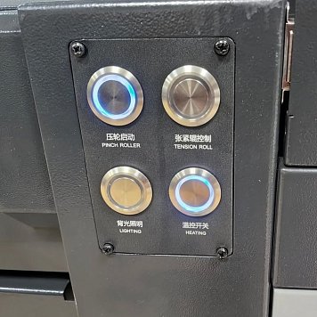 Рулонный уф принтер UNIVERSAL E-3212UV 1024A/1024i